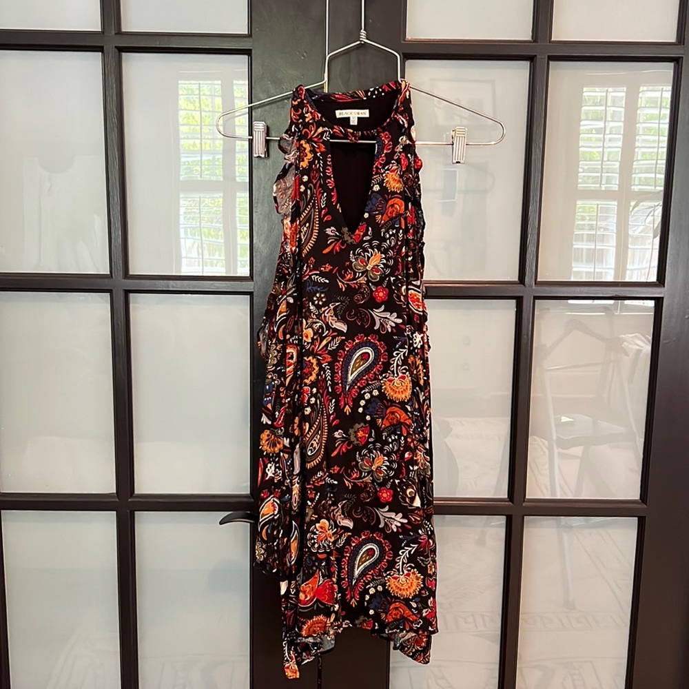 Shoulder-less dress